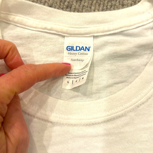 GILDAN HEAVY COTTON OMNI T-SHIRT SIZE LARGE- OFFICIAL MERCHANDISE - Picture 6 of 6